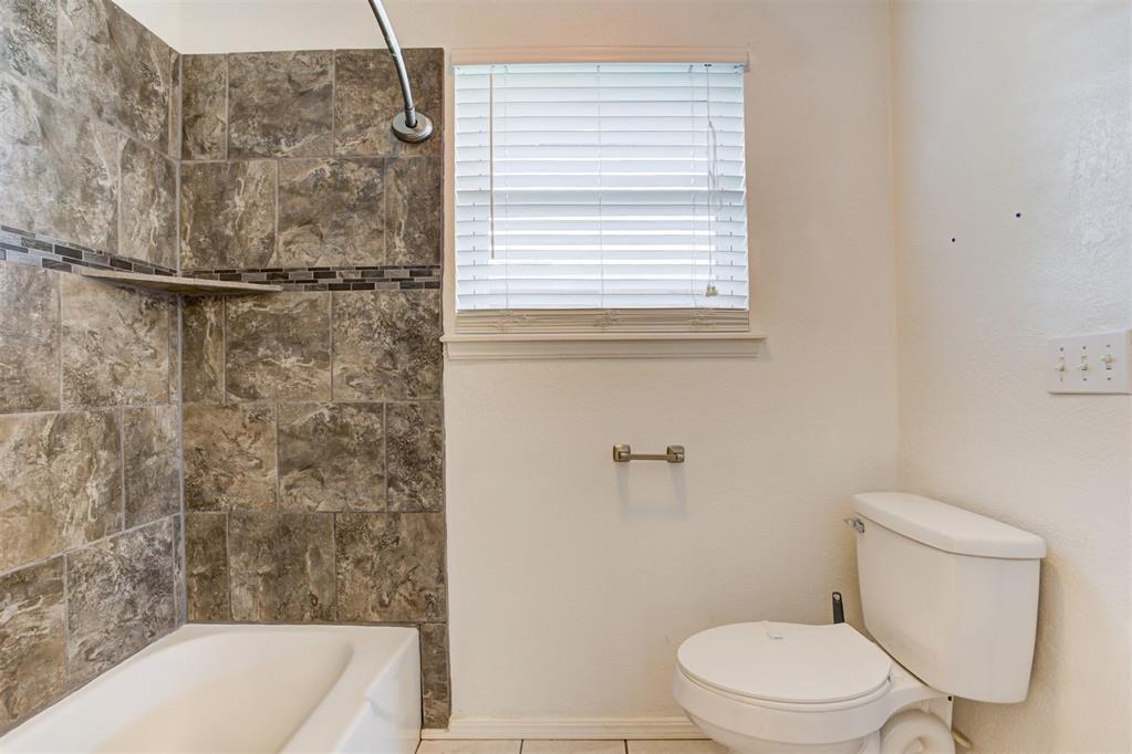 10904 N Blackwelder Avenue Property Photo 21
