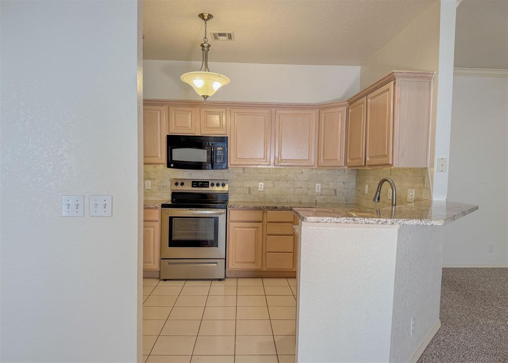 1928 Nw 157th Street Property Photo 8