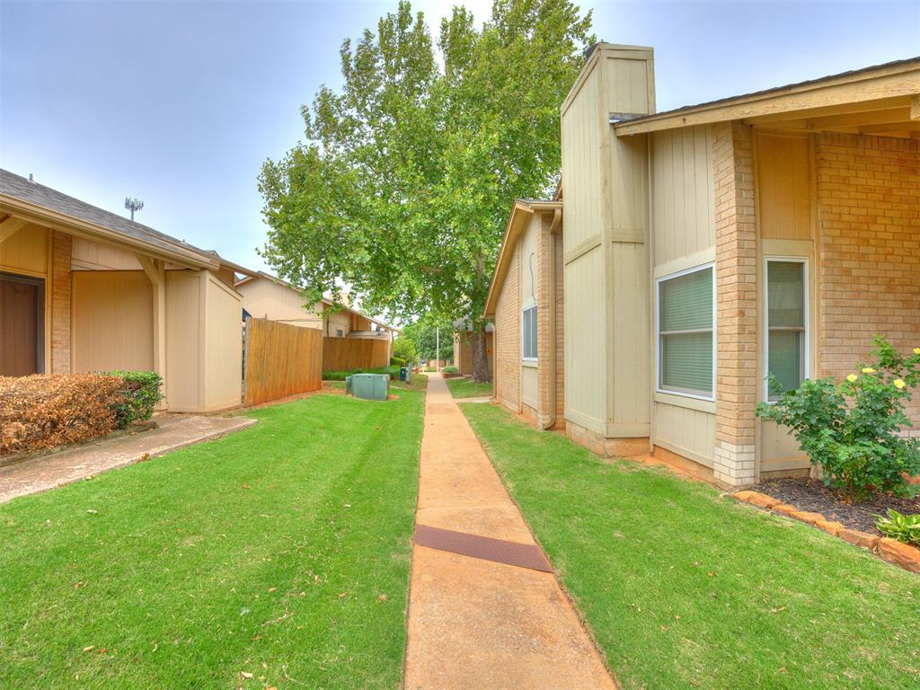 9636 N Hefner Village Boulevard Property Photo 33