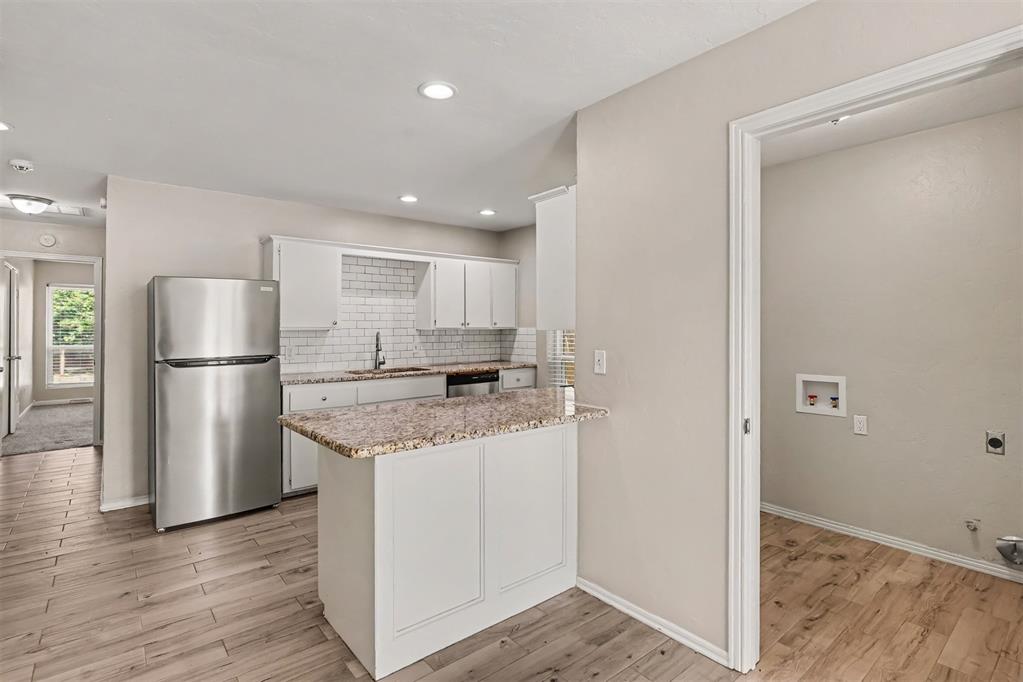 16721 Sumac Drive Property Photo 6