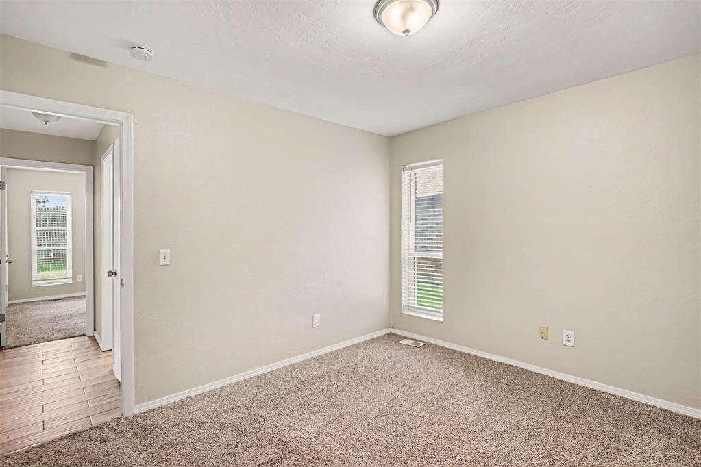 16721 Sumac Drive Property Photo 12