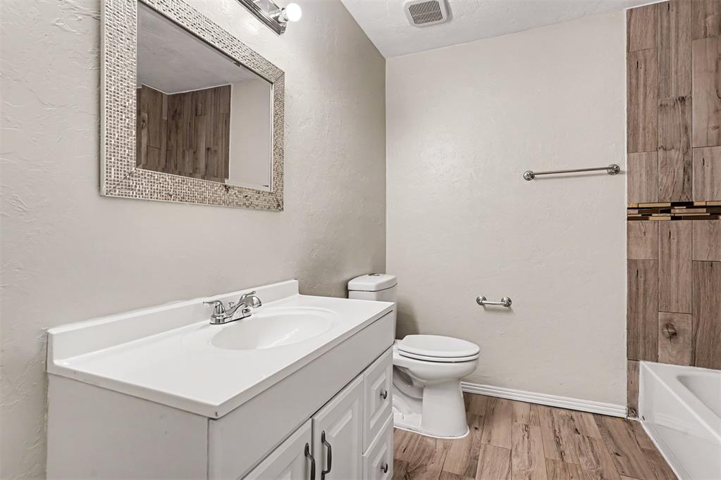 16721 Sumac Drive Property Photo 14
