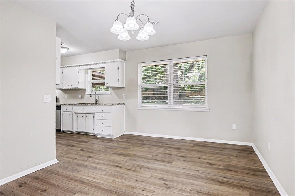3320 Meadowbrook Drive Property Photo 4