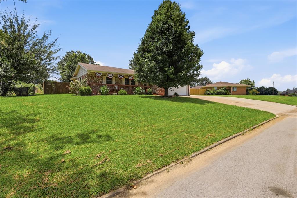 122 Sooner Drive Property Photo 4