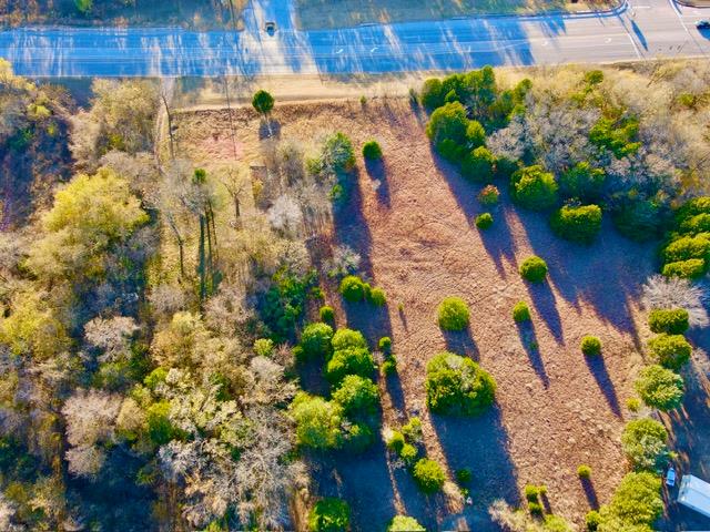1201 N Main Highway Property Photo 10