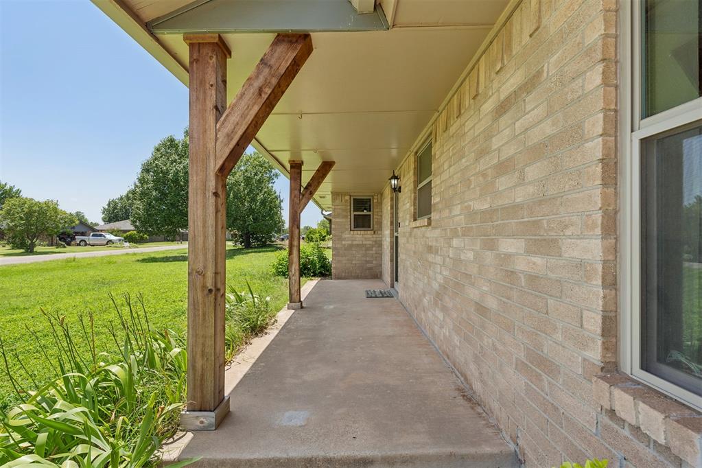 2127 Ne Van Buren Avenue Property Photo 5