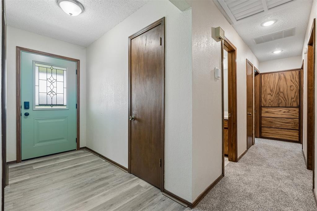 2127 Ne Van Buren Avenue Property Photo 8