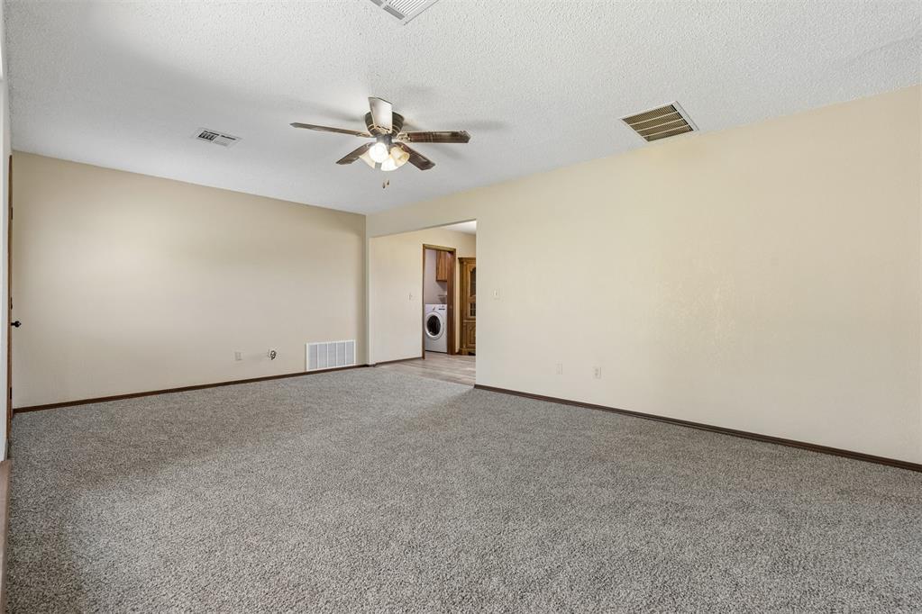 2127 Ne Van Buren Avenue Property Photo 12