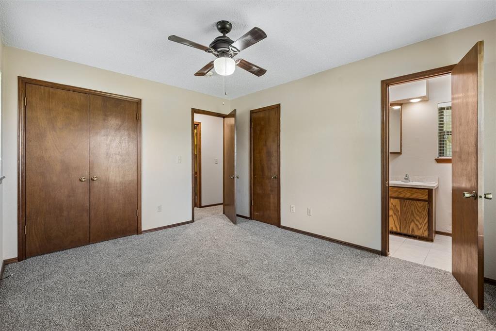 2127 Ne Van Buren Avenue Property Photo 23