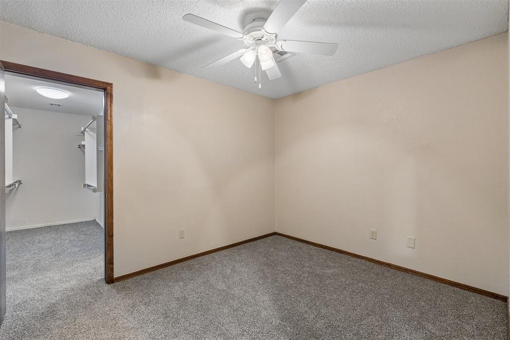2127 Ne Van Buren Avenue Property Photo 34