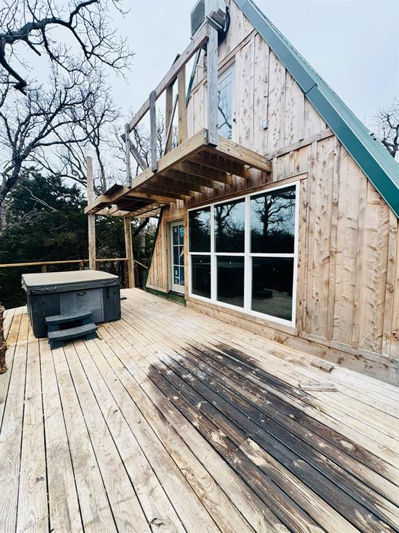 5201 Crystal Lake Drive Property Photo 4