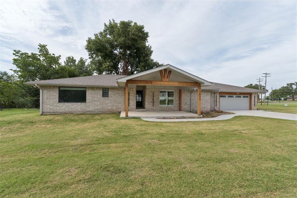 20699 Hensel Street Property Photo 3