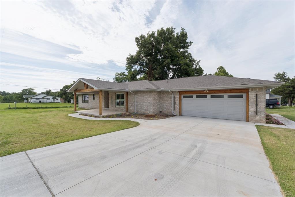 20699 Hensel Street Property Photo 4