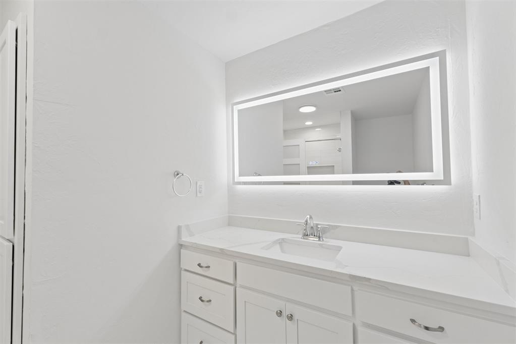 20699 Hensel Street Property Photo 32