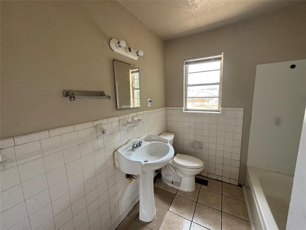213 Nw 84th Street Property Photo 8