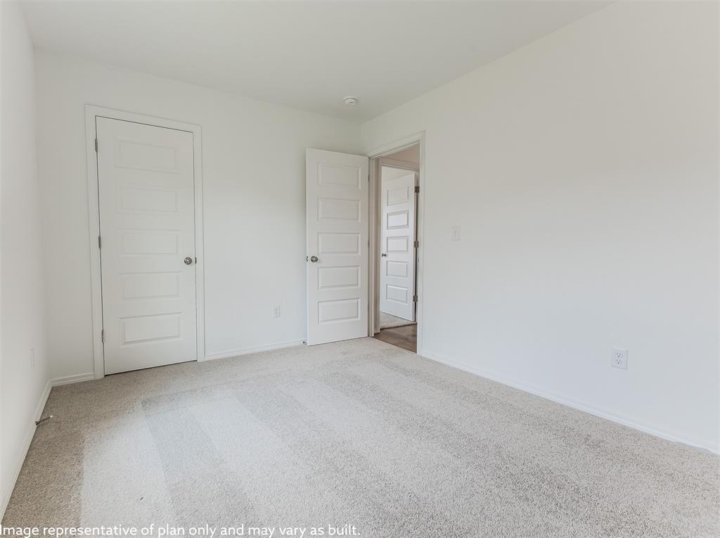 16304 Harvester Drive Property Photo 12