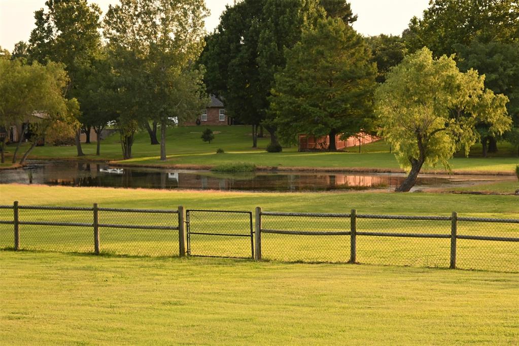 2077 Clearwater Drive Property Photo 9
