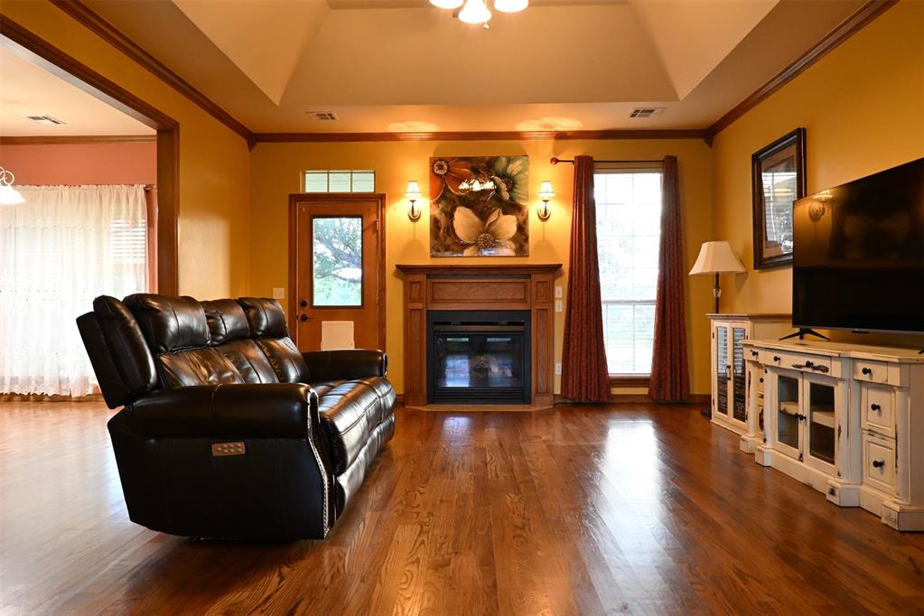 2077 Clearwater Drive Property Photo 11