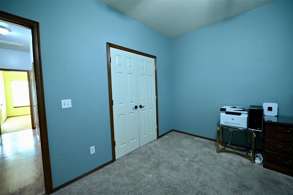 2077 Clearwater Drive Property Photo 31