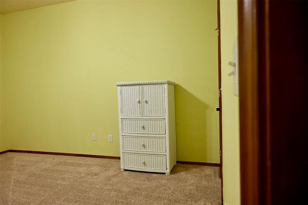 2077 Clearwater Drive Property Photo 34