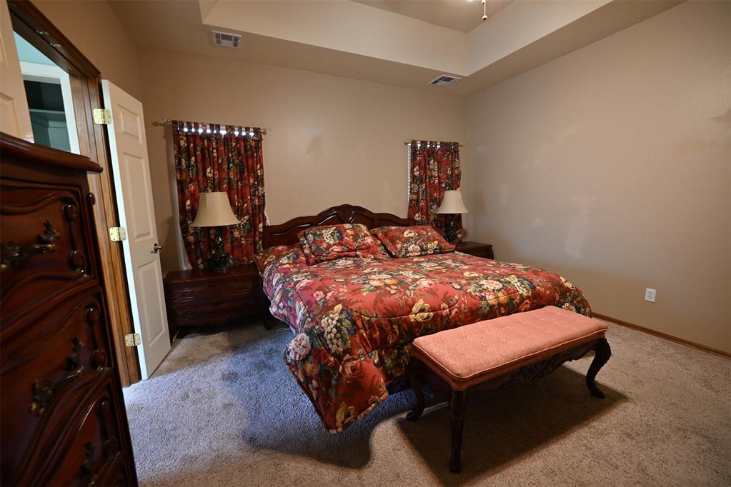 2077 Clearwater Drive Property Photo 37