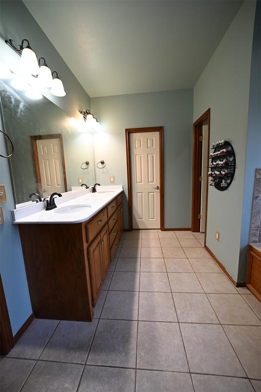 2077 Clearwater Drive Property Photo 43