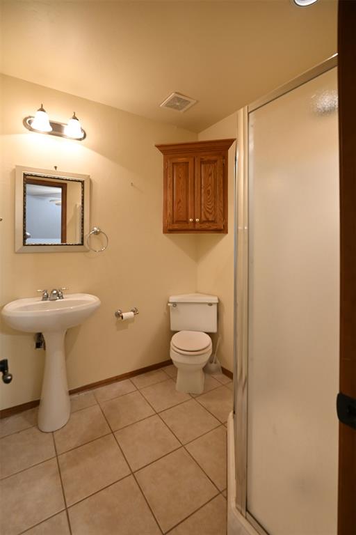 2077 Clearwater Drive Property Photo 49