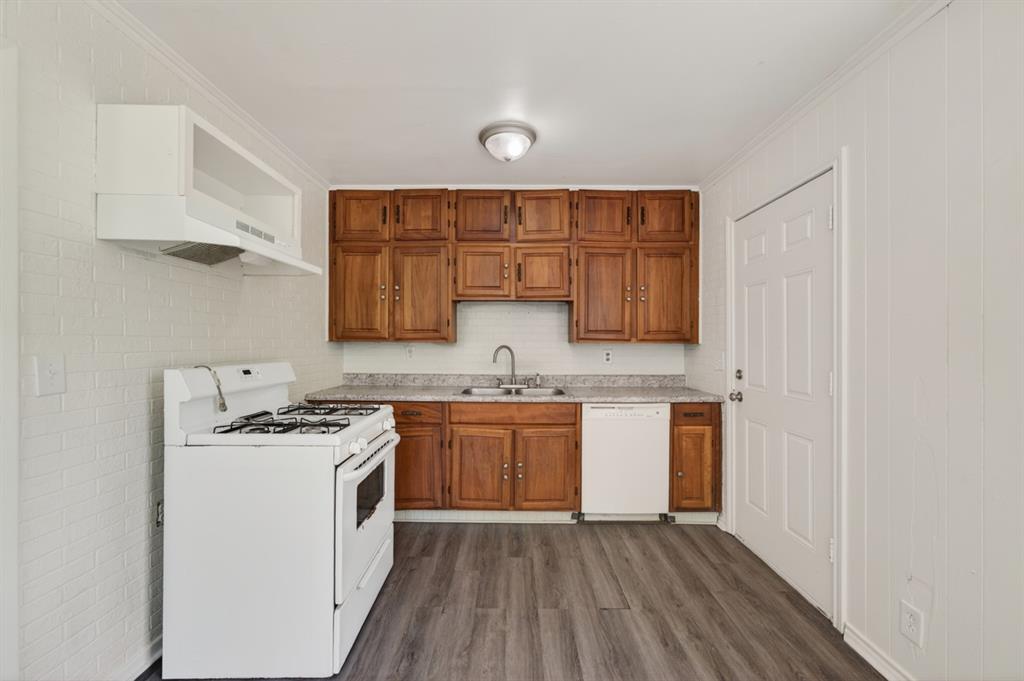 204 E Fairchild Drive Property Photo 8