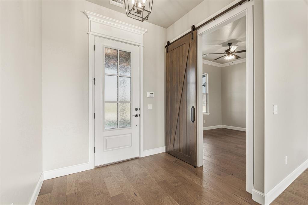 1026 Jaden Boulevard Property Photo 5