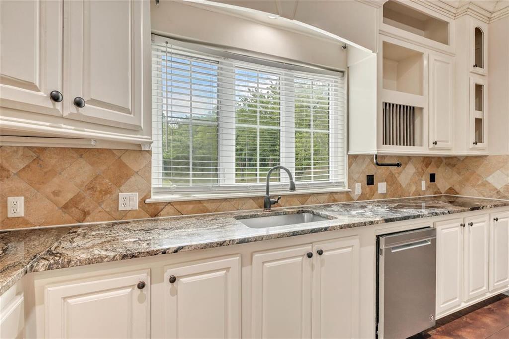 14000 Edmond Lake Drive Property Photo 14