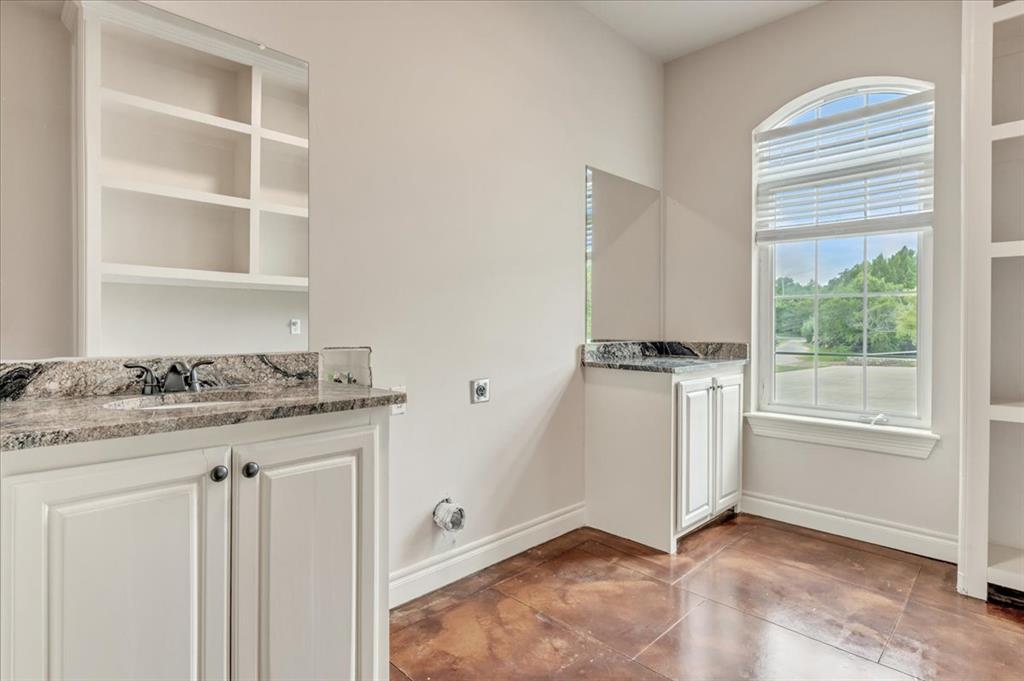 14000 Edmond Lake Drive Property Photo 36