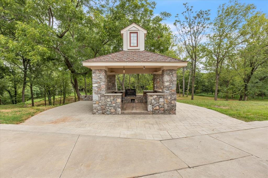 14000 Edmond Lake Drive Property Photo 41