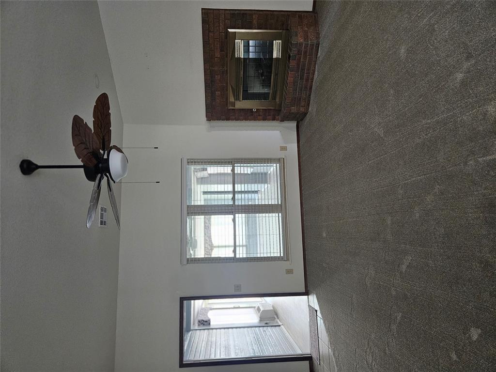 117 Meadows Lane Property Photo 5