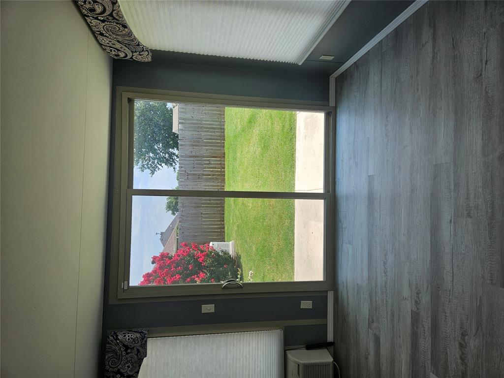 117 Meadows Lane Property Photo 8