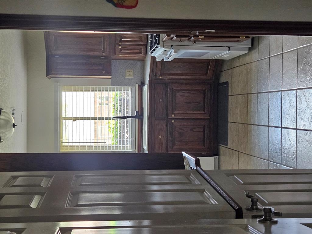 117 Meadows Lane Property Photo 14