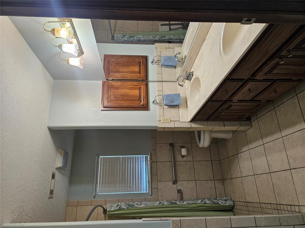 117 Meadows Lane Property Photo 18