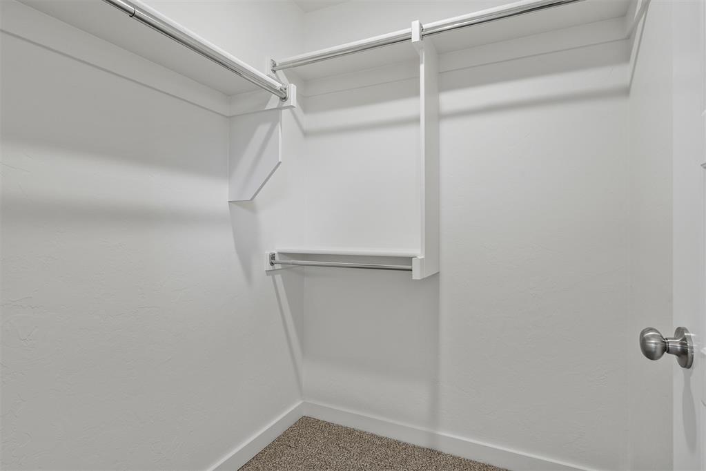 16212 Wolf Creek Way Property Photo 6