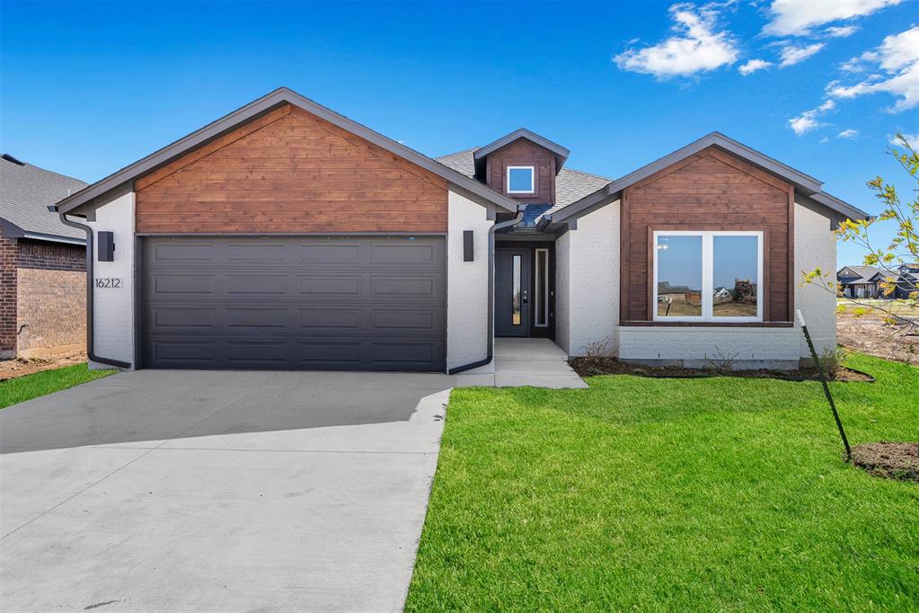 16212 Wolf Creek Way Property Photo 8