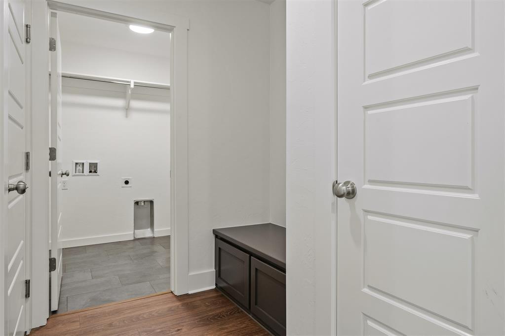 16212 Wolf Creek Way Property Photo 18