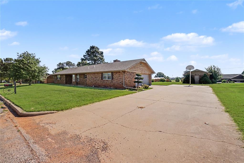 123 W Quail Drive Property Photo 5