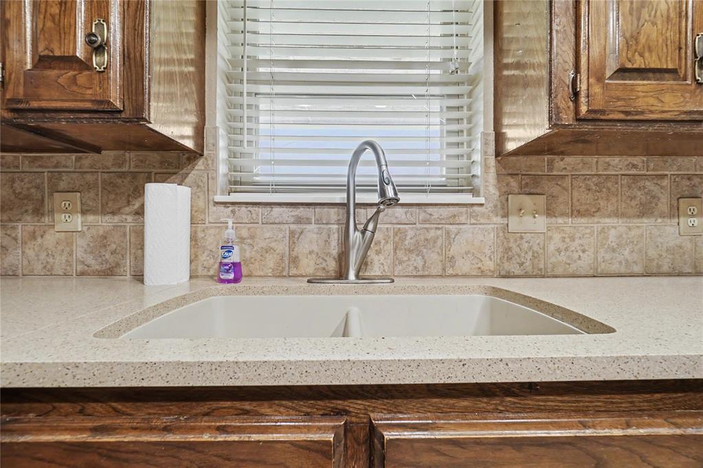 123 W Quail Drive Property Photo 18