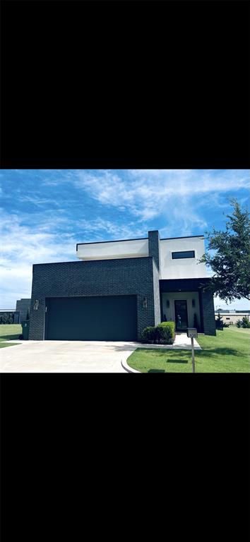 828 Nw 72nd Street Property Photo 1