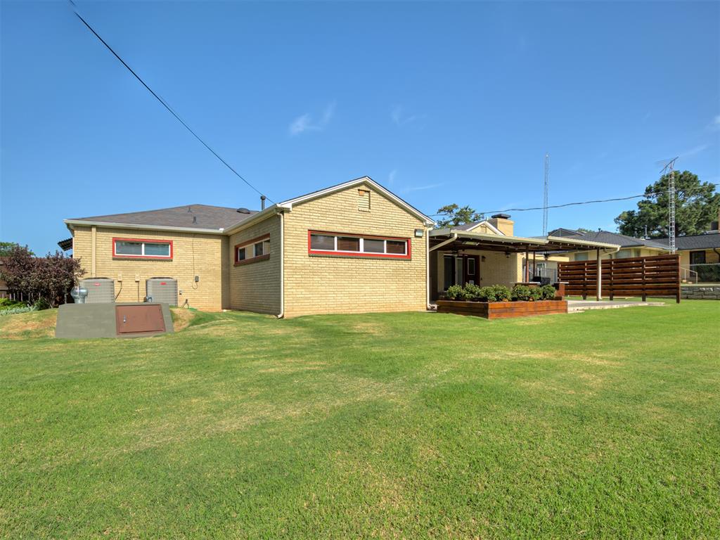 1625 N Union Avenue Property Photo 32