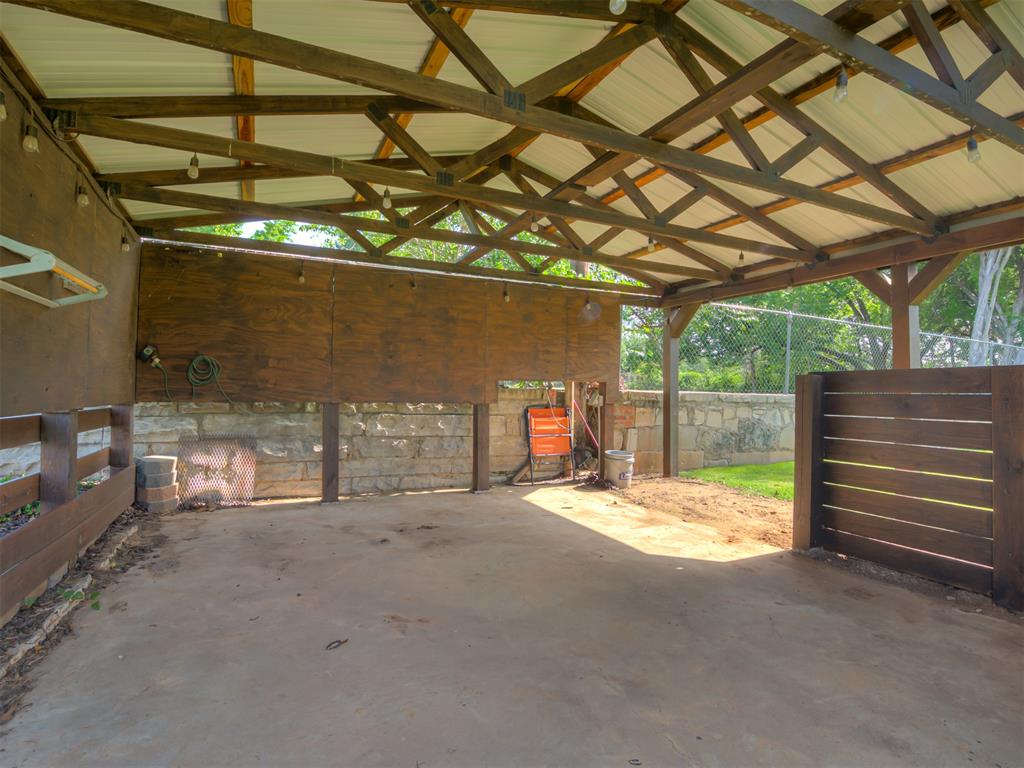 1625 N Union Avenue Property Photo 35