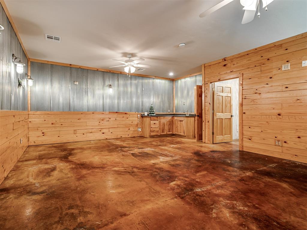 1625 N Union Avenue Property Photo 37