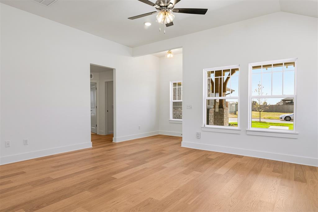 1329 Sw 157th Street Property Photo 6