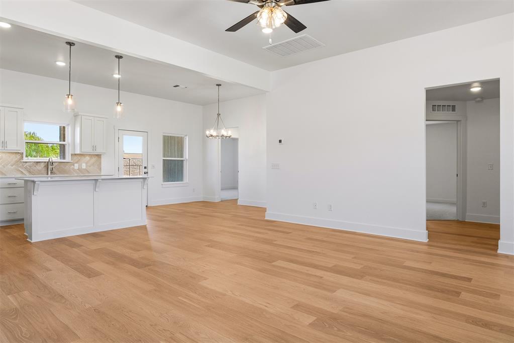 1329 Sw 157th Street Property Photo 7