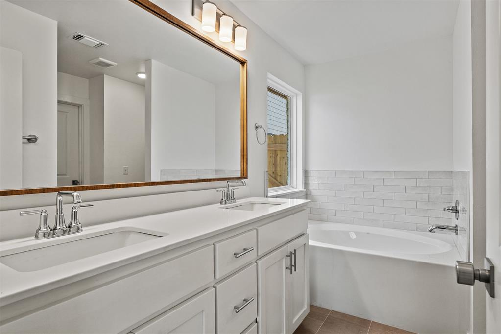 1329 Sw 157th Street Property Photo 21