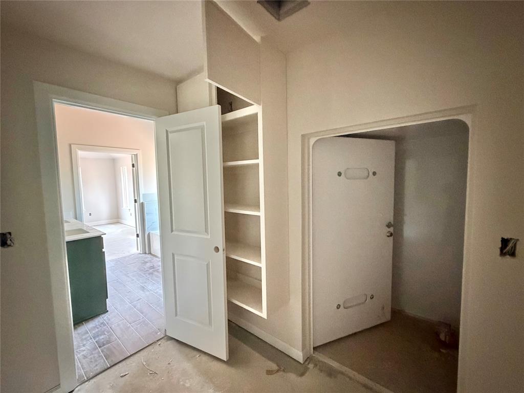 1810 Inglenook Drive Property Photo 4