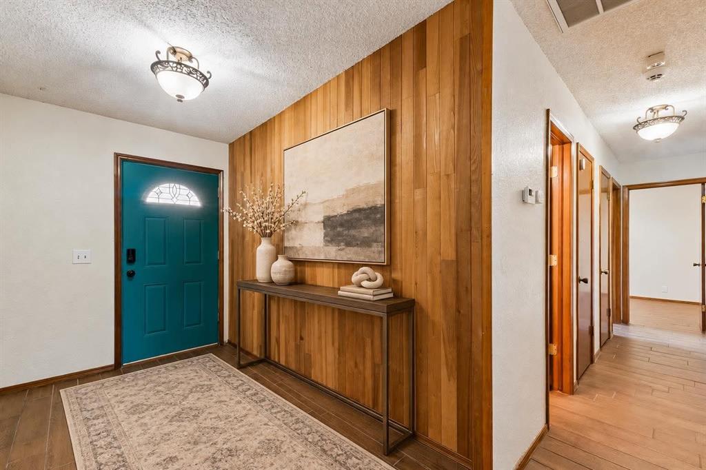 725 Westridge Court Property Photo 4